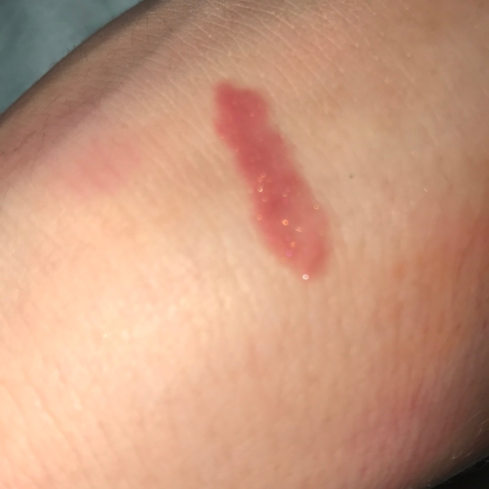 BOXOM LIPGLOSS - Picture 2 of 3